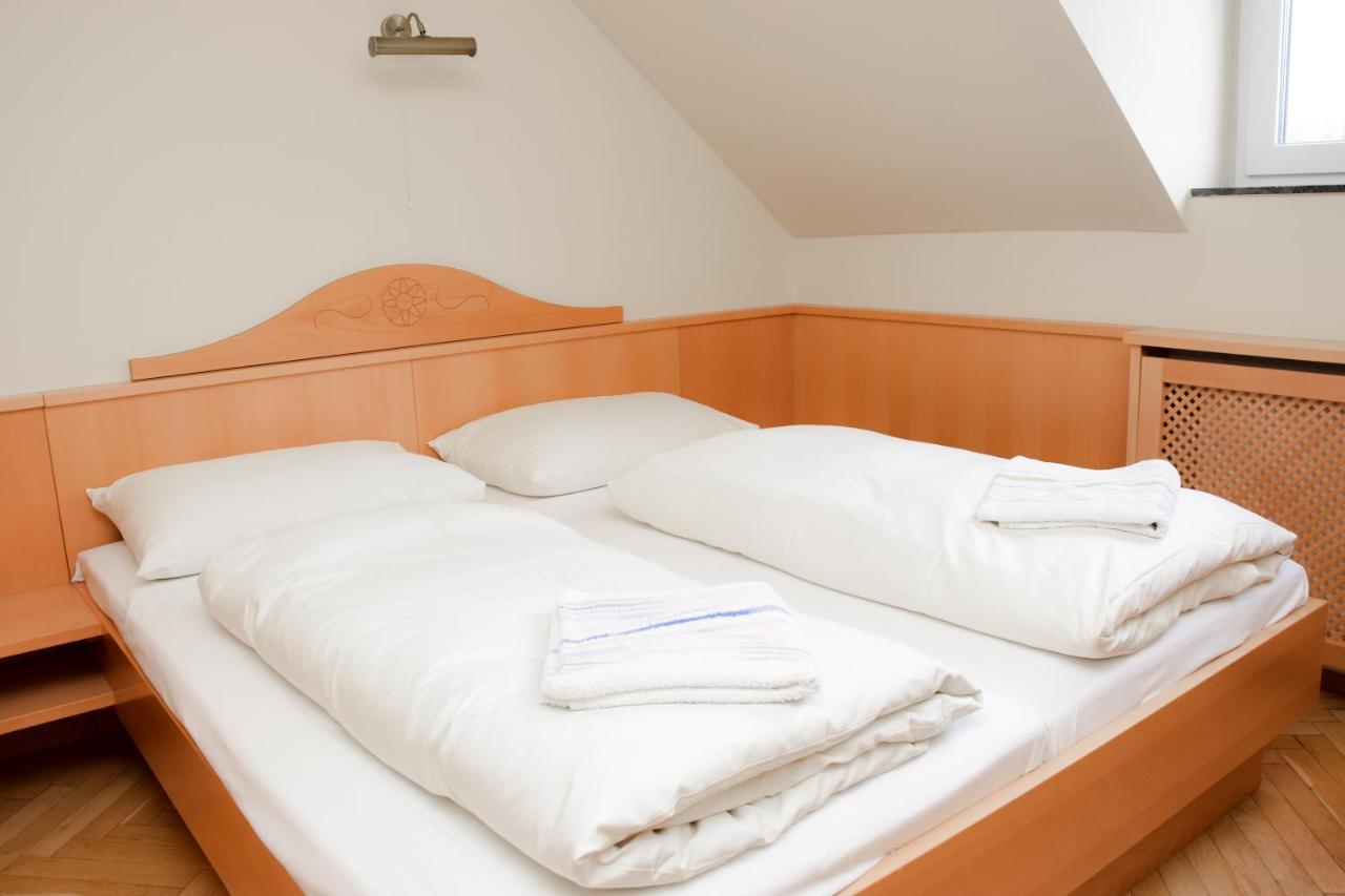 Csikar Csarda Es Panzio Hotell Kőszeg Eksteriør bilde