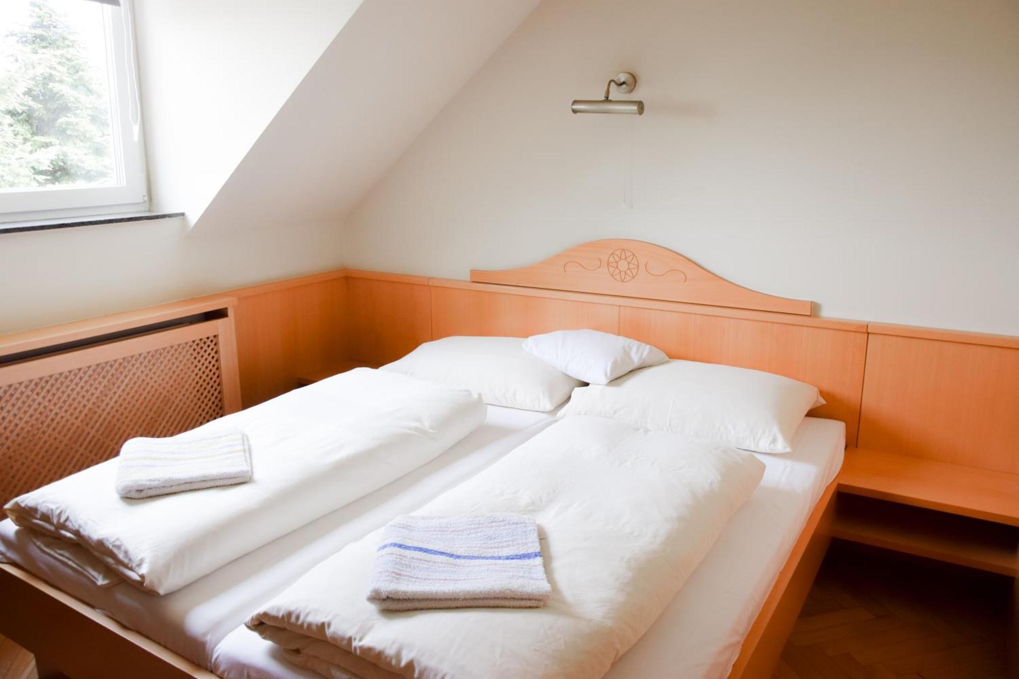Csikar Csarda Es Panzio Hotell Kőszeg Eksteriør bilde